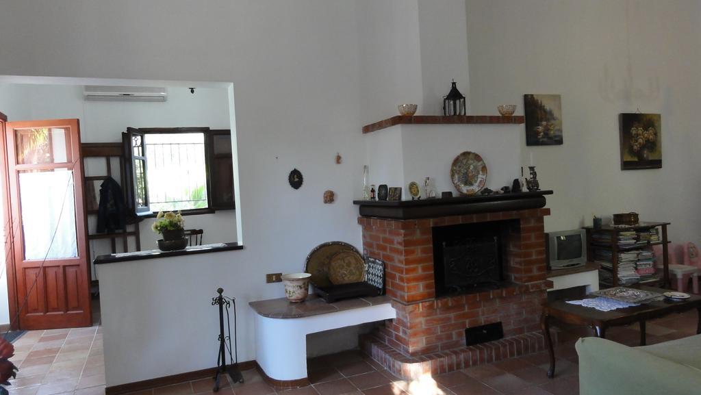 Villa Ponticelli Carini Room photo